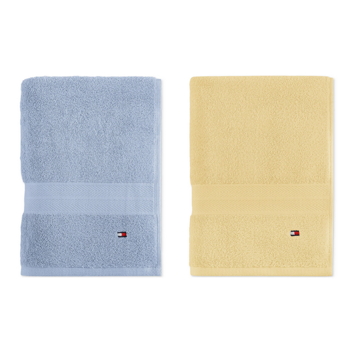 AP / 2 x 15,500 / Toalla de Baño de Algodón Liso / TH / Amarillo, Celeste / Apróx. 76 x 137 cm.