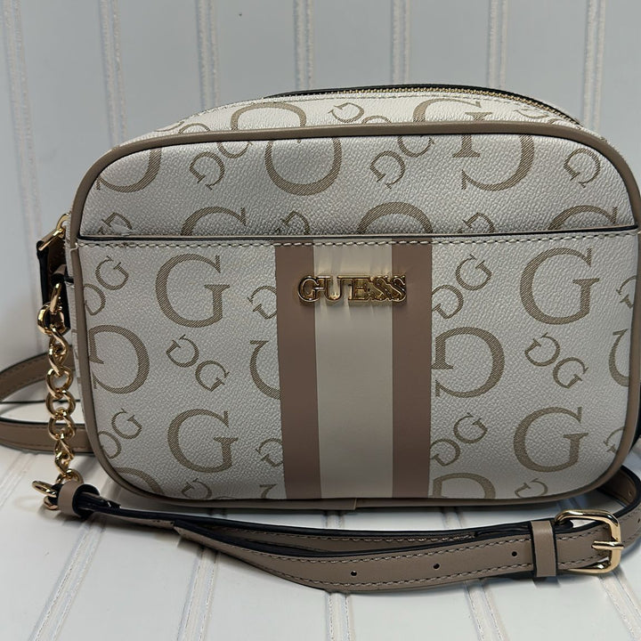 Bolso cruzado / GUESS / MISC 2025
