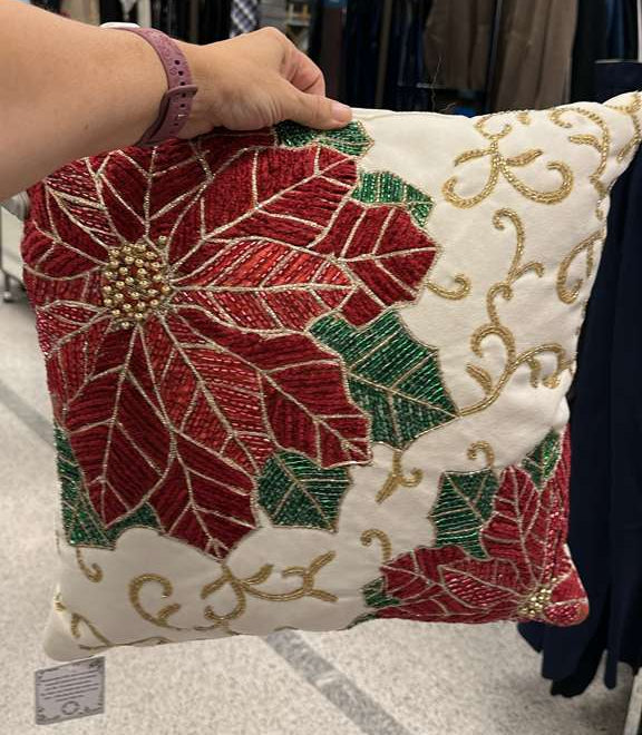 Hogar / Decoración / Cojín Navideño / ZZ / R111425-5286-3