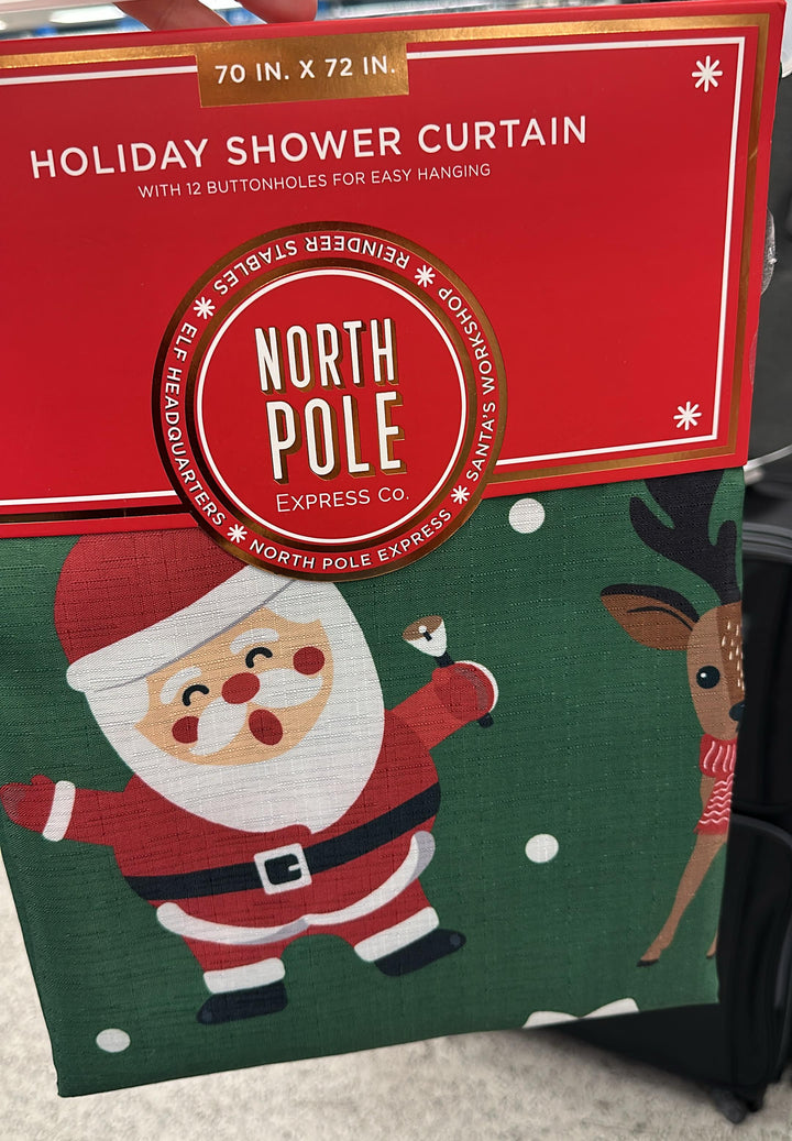 Hogar / Decoración / Navidad / Cortina de ducha de tela / Santa Claus / North Pole / R112425-5297-5