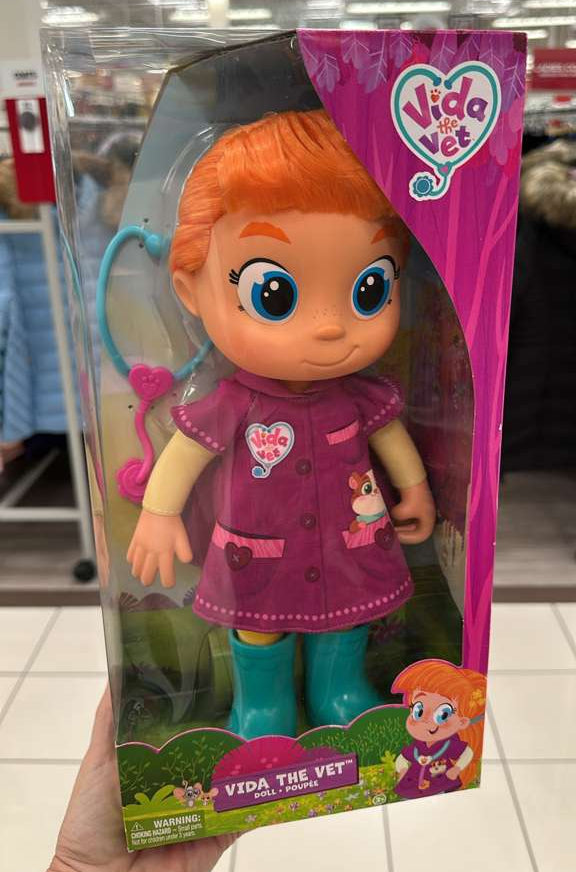 Juguetes / Regalitos / Navidad / Muñeca Vida the Vet Toddler Doll / B112525-73641