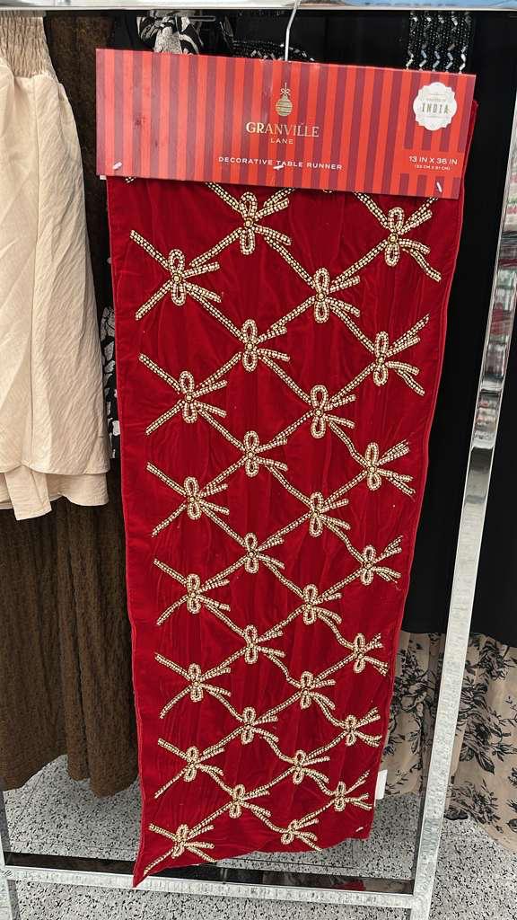 Hogar / Decoración / Navidad / Camino de mesa / 13 in x 36 in (33 cm x 91 cm) / R112725-5300-2