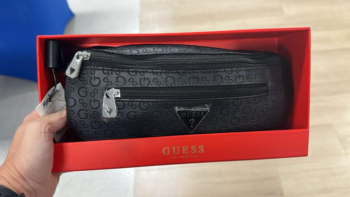Bolso cintura / GUESS /  Viene en su cajita / MRS120625-5466