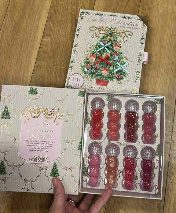 Maquillaje / Navidad / Regalitos / Lip Oil Collection / 8 piezas / ZZ / TJ121425-1357