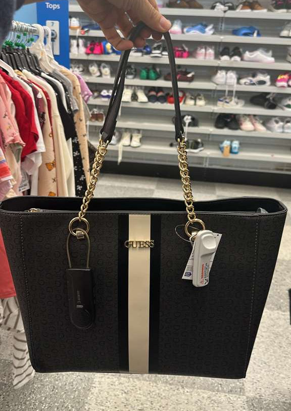 Bolso / Tote / Negro / GUESS / R121725-5321-4