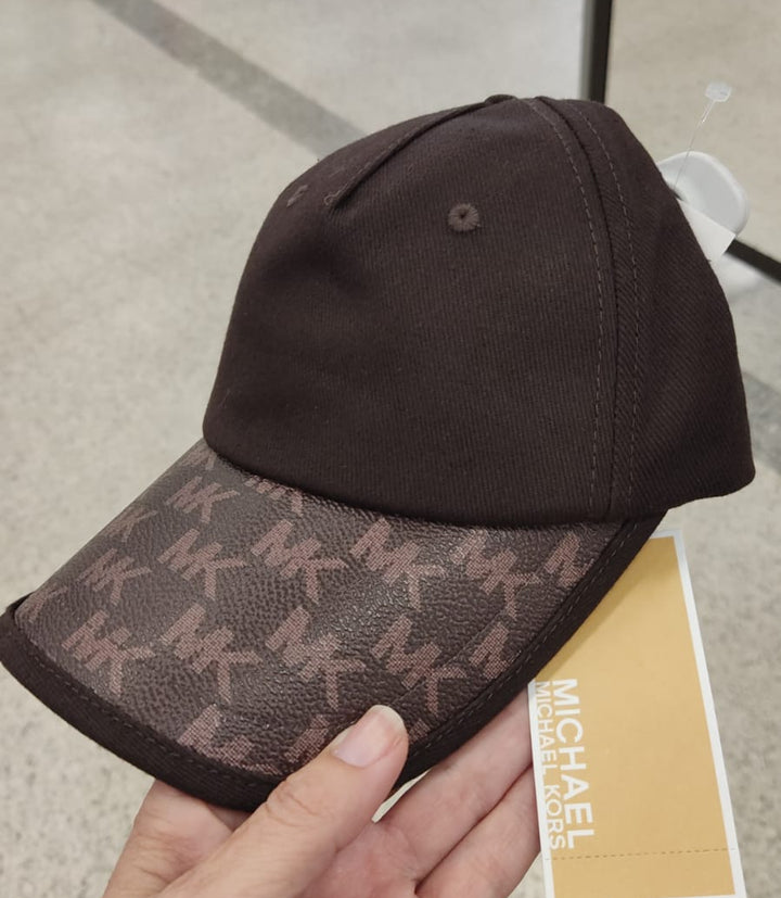 Accesorios / Gorra / Mujer / MK / R022626-6026-3