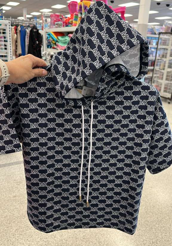 Blusa mujer / manga corta con capucha  / MK / R031626-6050-7