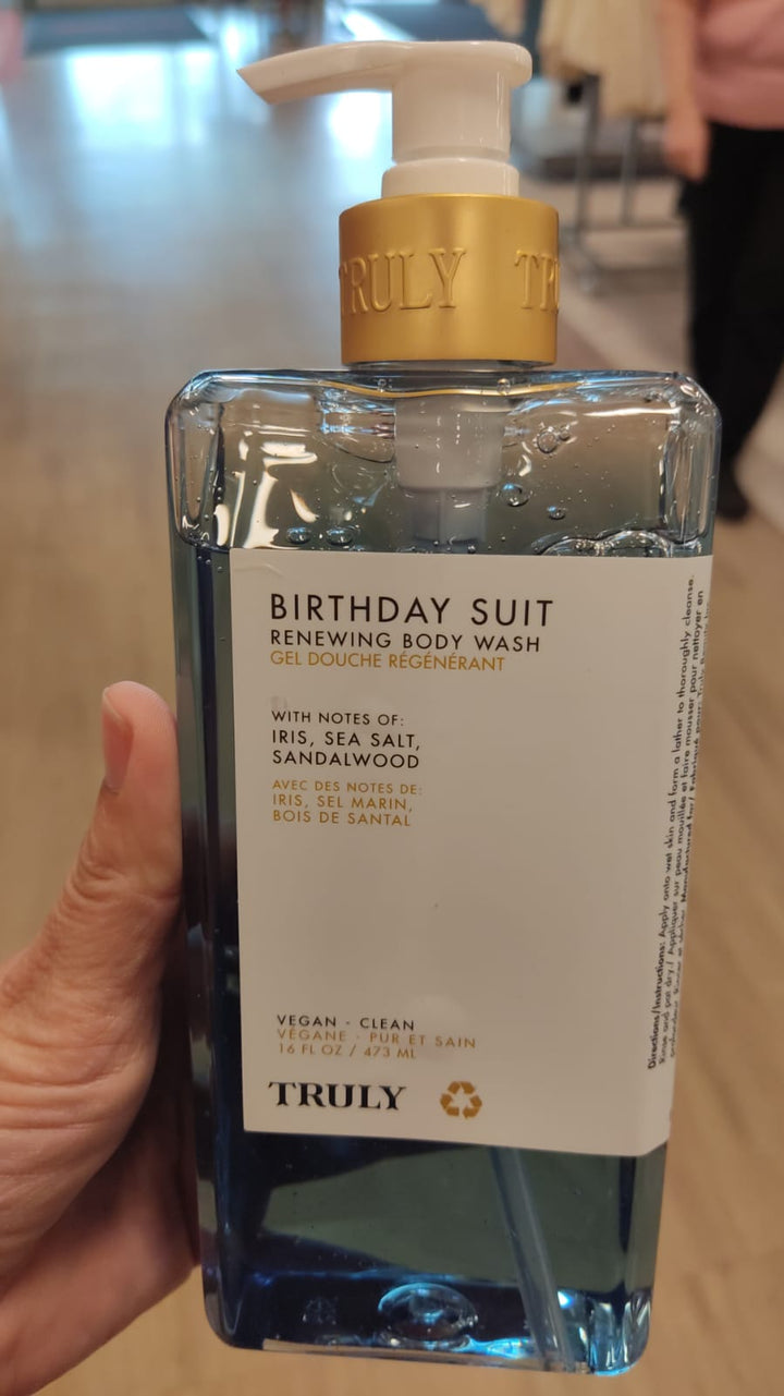 Cuidado de la piel / Renewing Body Wash /  Birthday Suit  / 473 mL / TRULY / TJ052826-5738