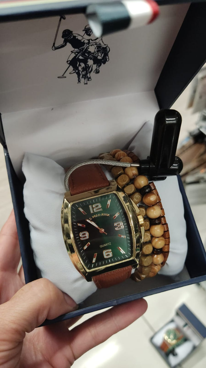 Accesorios / Reloj de Hombre / Faja Café Claro/ Rectangular Fondo Verde  / US POLO / B061926-49070