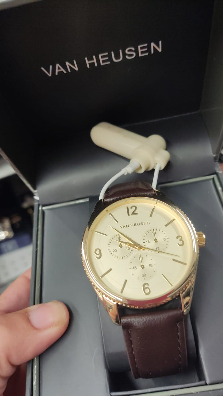 Accesorios / Reloj de Hombre / Correa Café / Van Heusen / B061926-49070