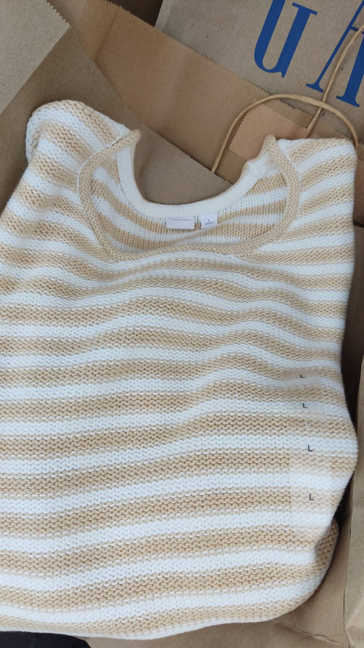 Sueter Mujer Gap- Beige Talla L
