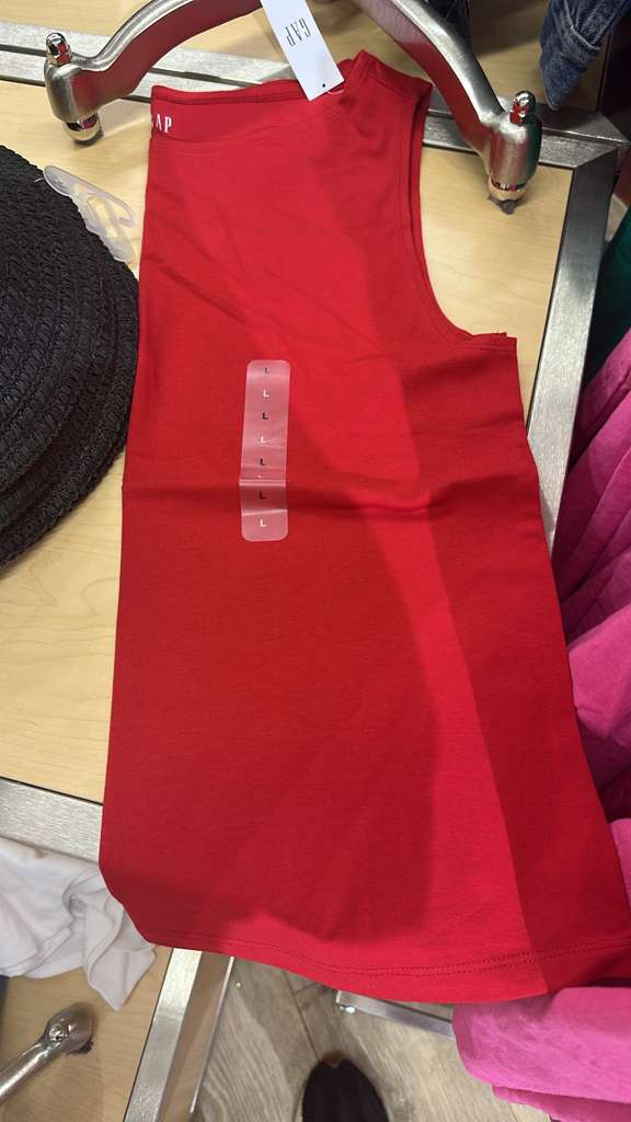 Blusa Mujer Gap Sin Manga / Rojo - Talla L / MISC 2026