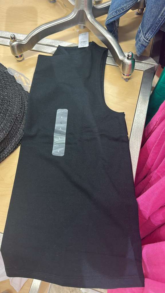 Blusa Mujer Gap Sin Manga / Negro - Talla L / MISC 2026
