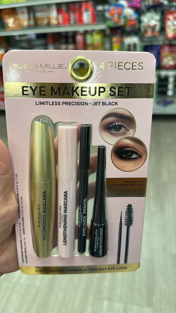 Maquillaje / Eye Makeup Set / 4 Piezas /  Ruby & Millie /B080126-91462