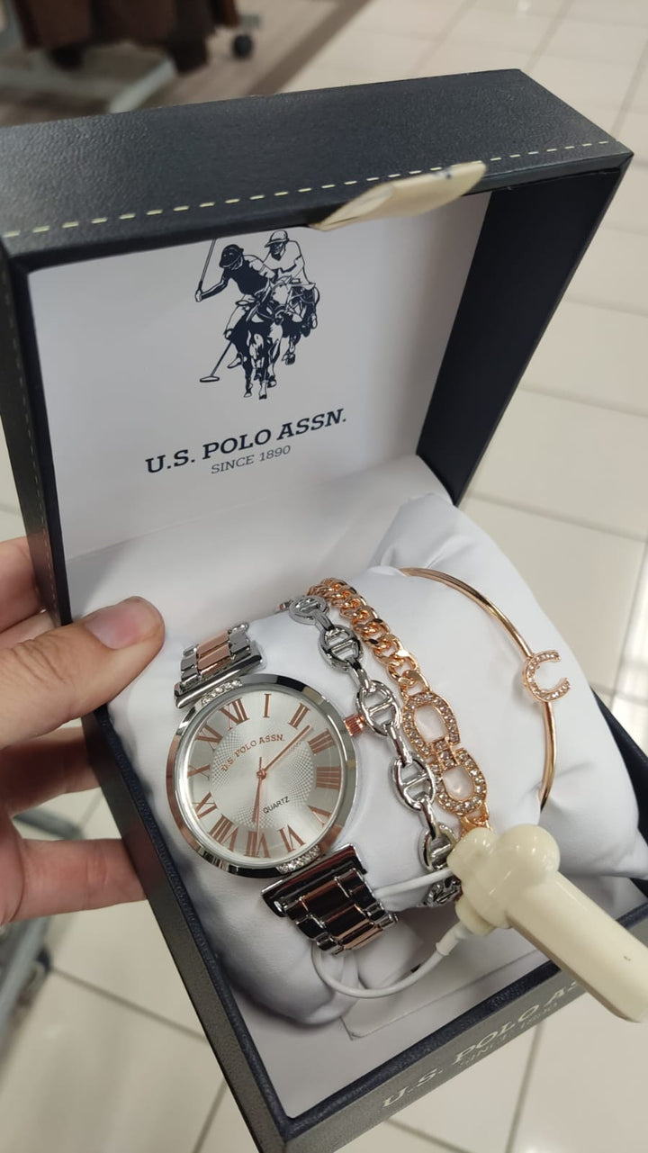 Accesorios / Reloj de Mujer / plateado y oro rosa / con bisel adornado con cristales  / Us Polo / B081826-6361 (Copia)