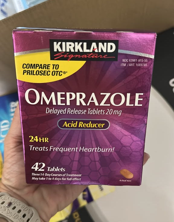 Kirkland Signature / Omeprazole 20 mg / 42 Tablets / CST082226-000