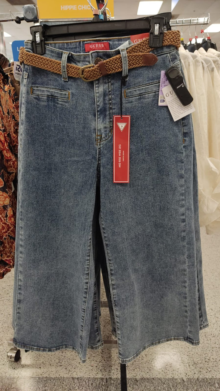 Jeans mujer / Tiro medio y pierna ancha / GUESS /  R091426-6226-3
