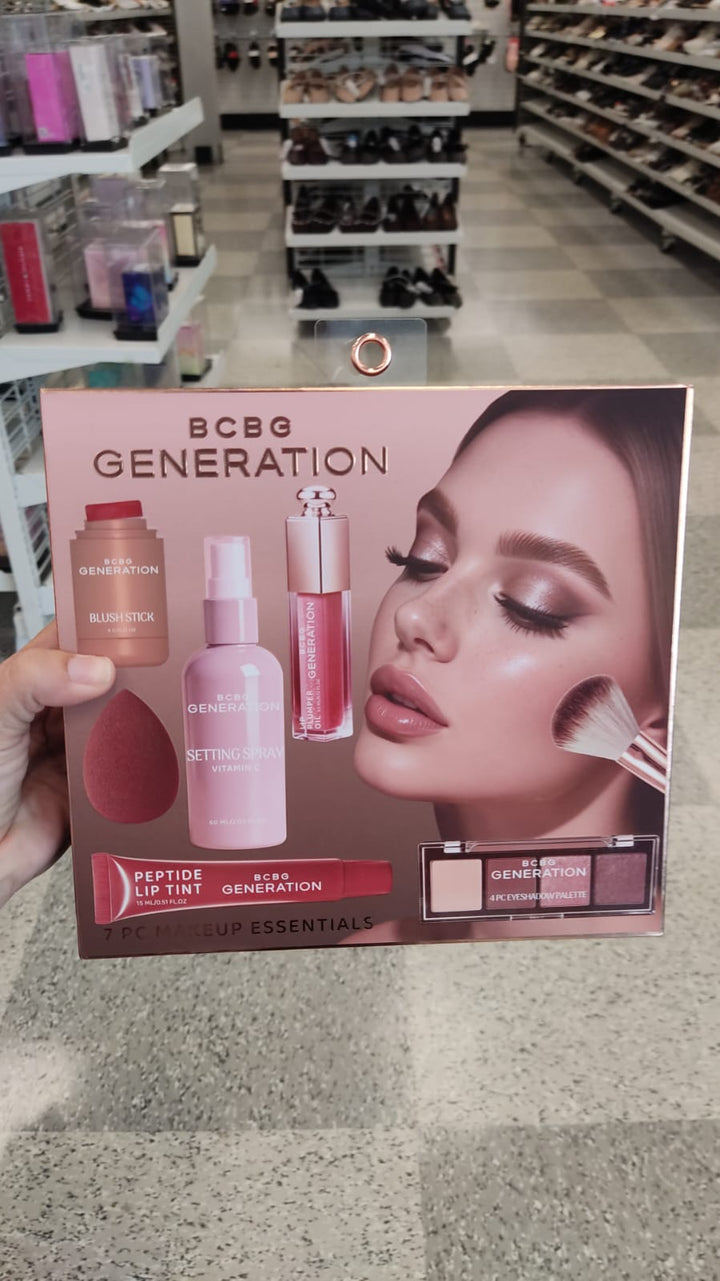 Maquillaje /  Set de maquillaje de 7 piezas /  BCBGeneration / R092026-6232-7