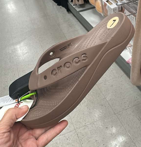 Zapato / Sandalias mujer / Crocs / TJ092826-3890