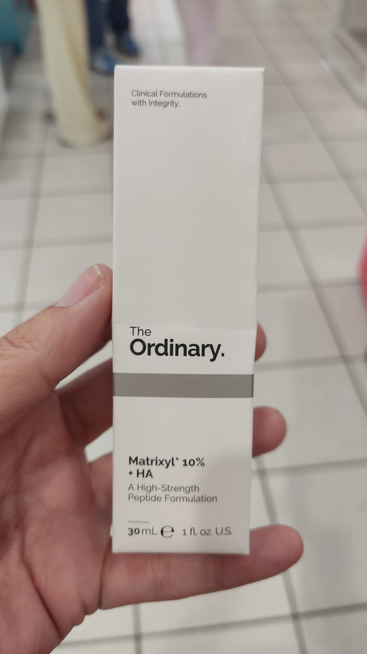 AP / Sérum antiedad Matrixyl 10% + HA / The Ordinary.