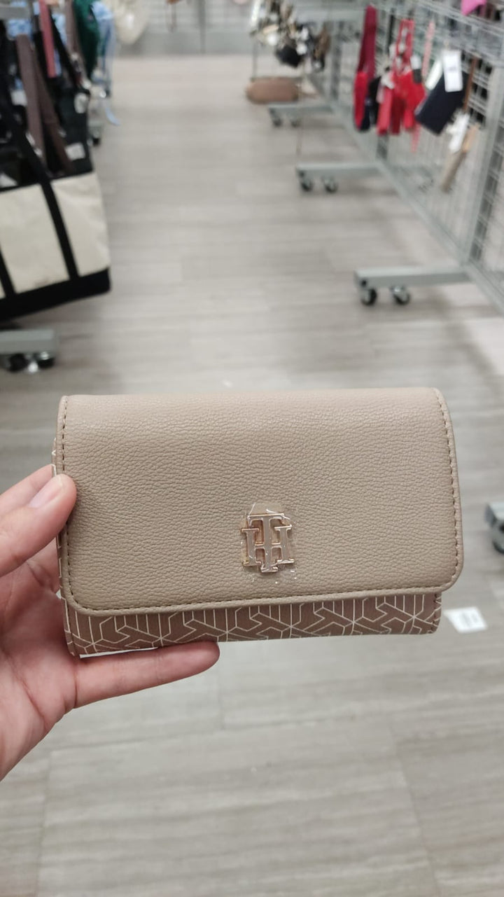 Billetera / Tarjetero / Mujer / TH / B092926-6231