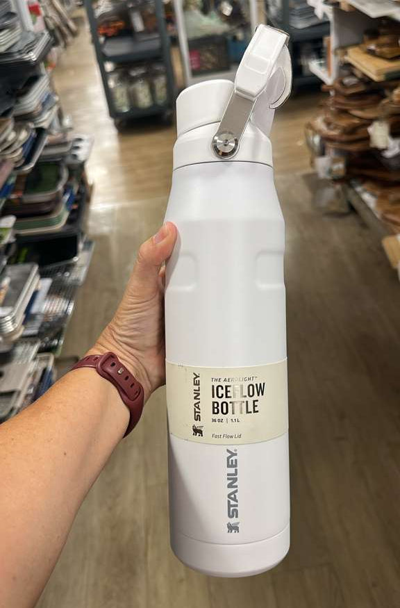 Hogar / Stanley The AeroLight IceFlow / 36 Oz / MRS093025-1668