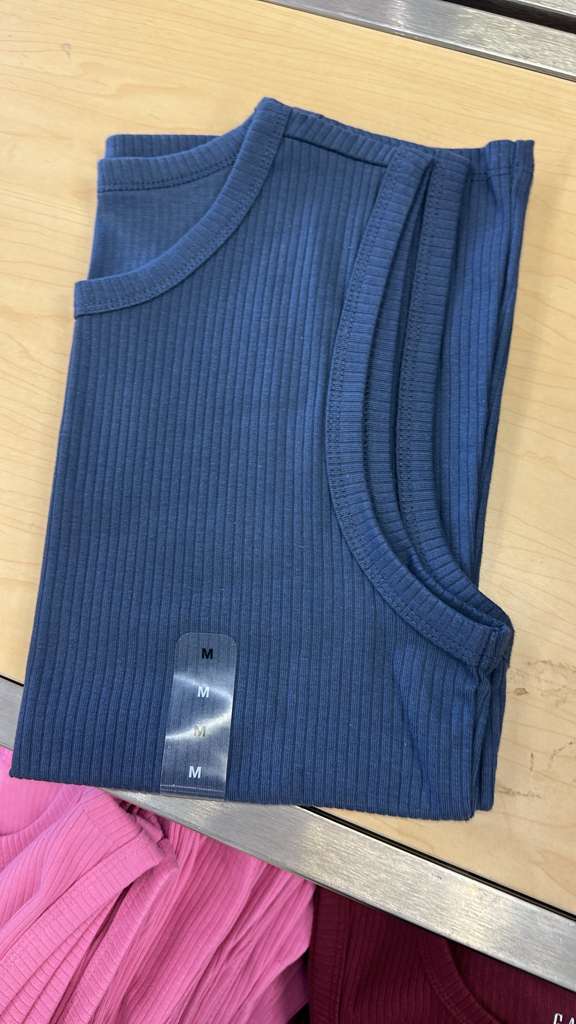 Blusa sin Manga Azul Gap- Talla M