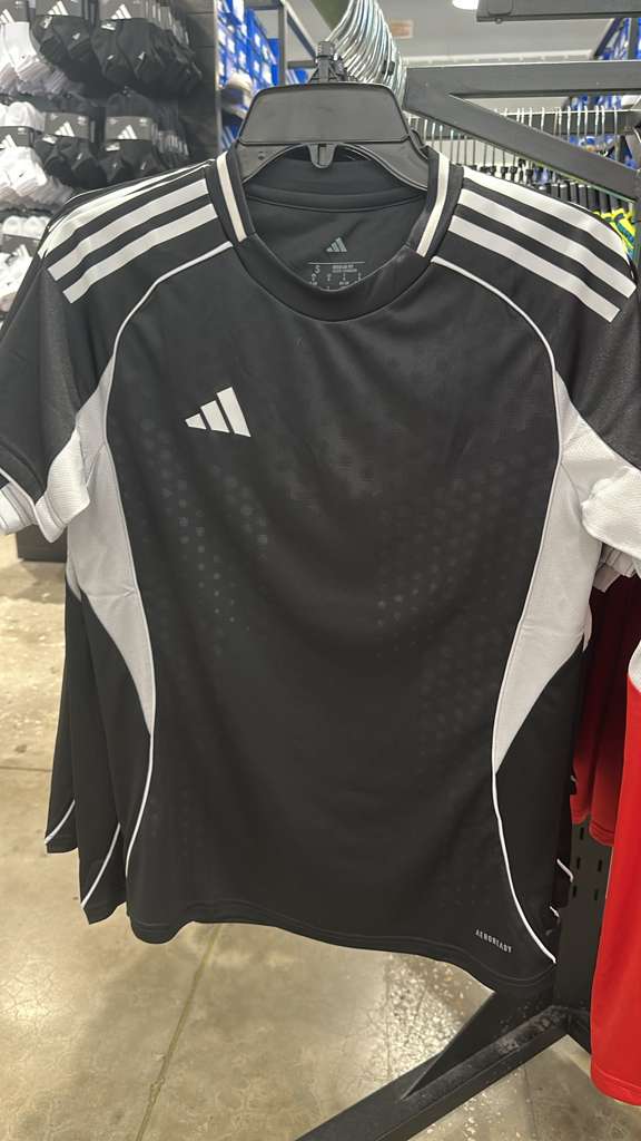 Camiseta deportiva Negra  Adidas- Talla S