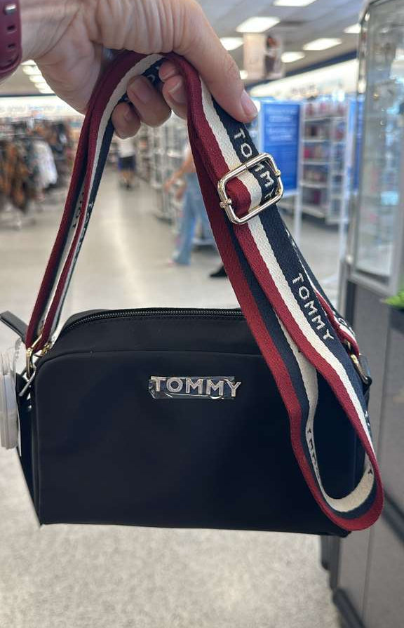 Bolso cruzado / Negro / Liso / TH / R100425-6247-6