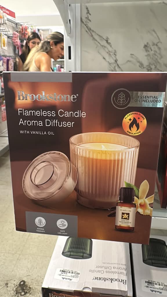 Hogar / Difusor de aroma de vela sin llama / con Aceite esencial/ Brookstone / MRS101626-563