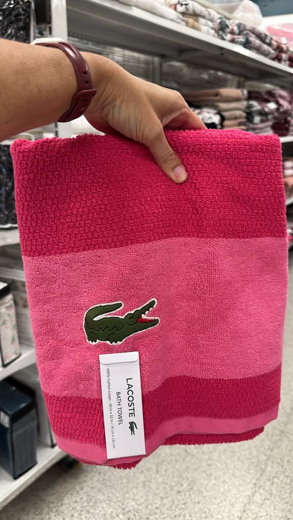 Hogar / Toalla de ducha / 76 cm x 1,32 cm / Rosada / LACOSTE / R102426-6267-3