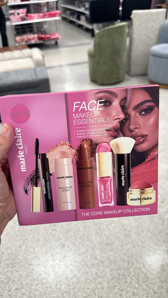 Maquillaje  / Set de regalo Marie Claire / Face Makeup Essentials / The Core Makeup Collection / R110526-6278-5