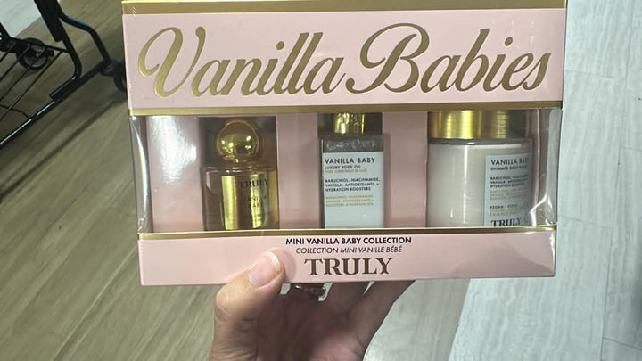 Cuidado de la piel / Truly Mini Vanilla Baby Collection   /  TJ111226-1077