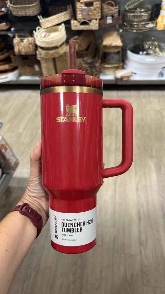 Hogar / Stanley Quencher H2.0 FlowState  / 40 Oz / MRS110126-2579