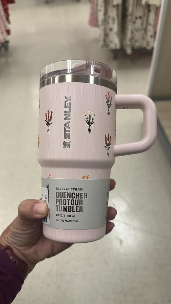 Hogar /  Stanley The Quencher ProTour Flip Straw Tumbler  / 20 oz / MRS112226-4431